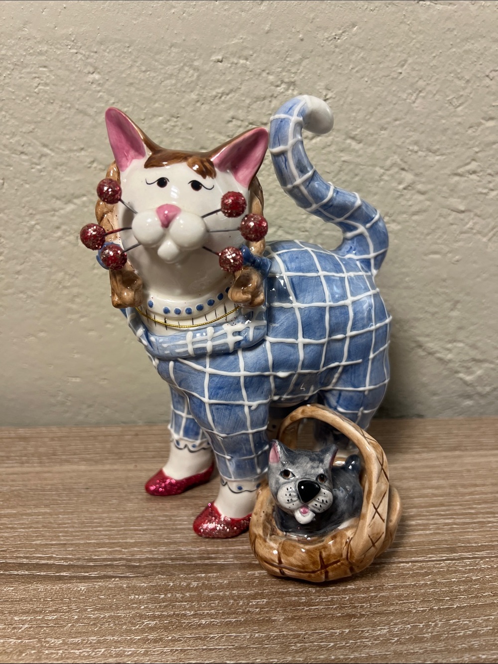 WhimsiClay DOTTIE by Amy Lacombe Wizard of Oz Cat Figurine Dorothy and Toto